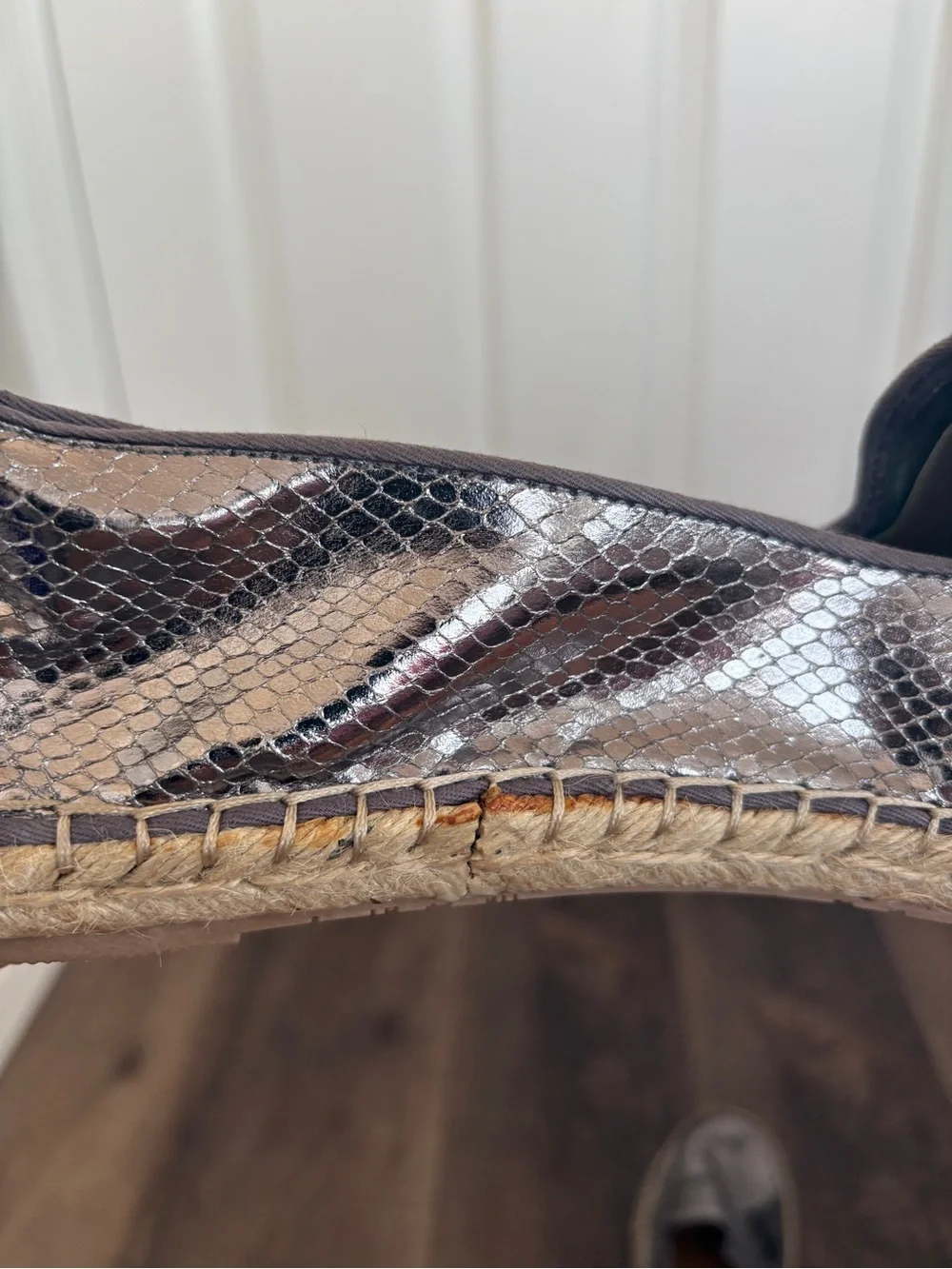 Dolce Vita Metallic Snake Print Embossed Espadrille Shoes NWOT